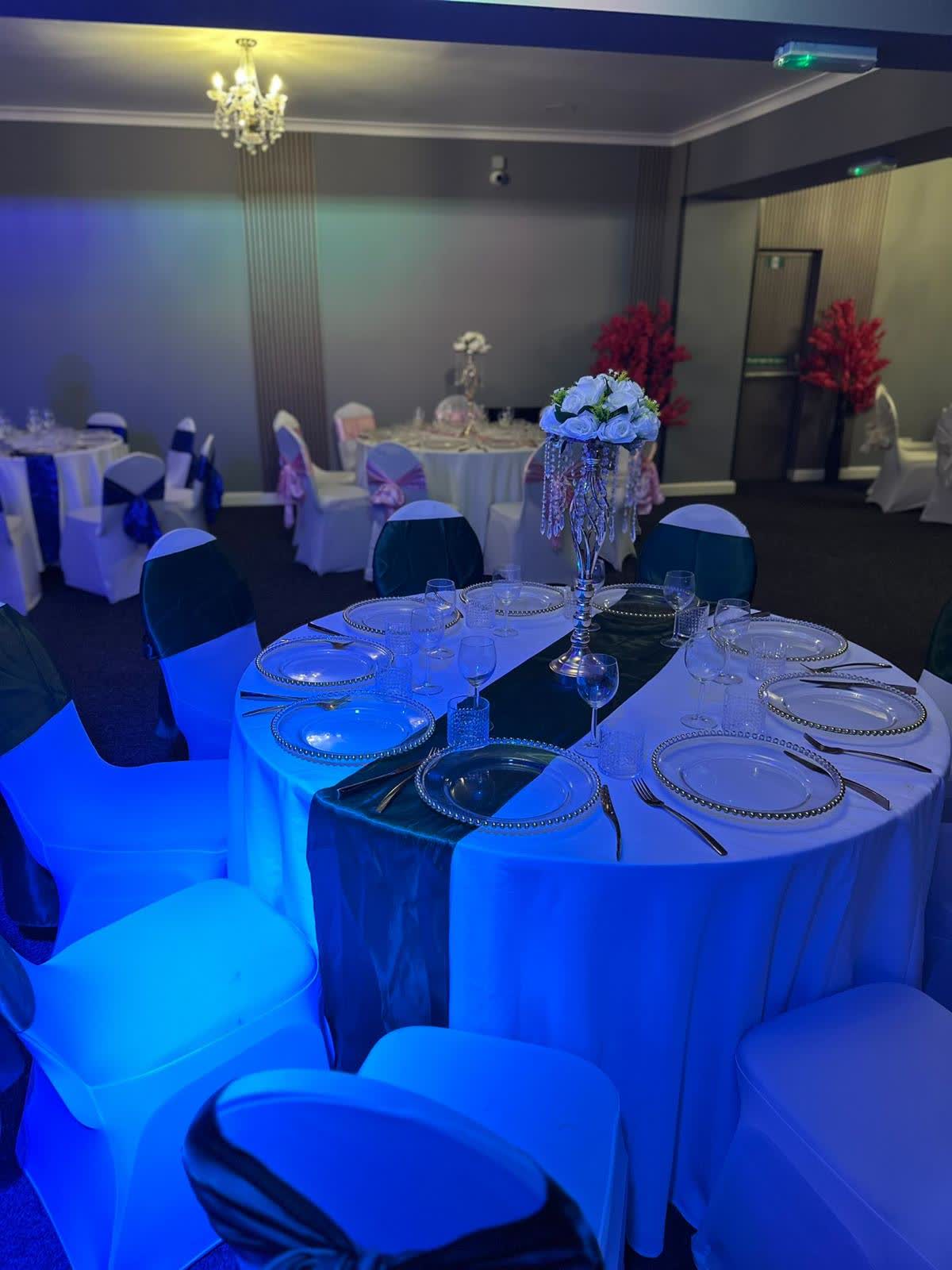 Sala Gold, seara